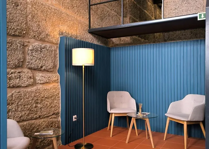 ゲストハウス Domi & ギマランイス